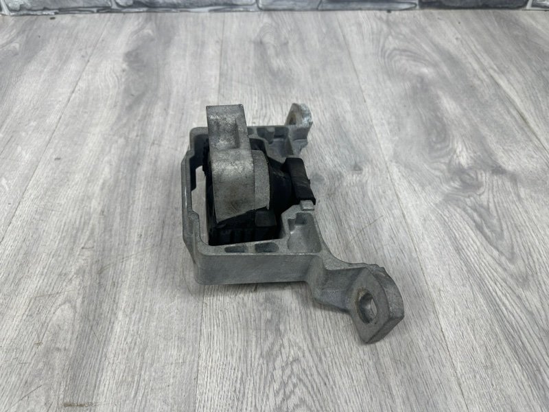 Опора двигателя, 2800 рублей, Москва