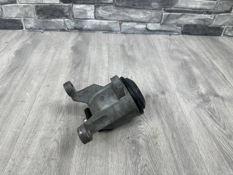 Опора двигателя, 1500 рублей, Москва