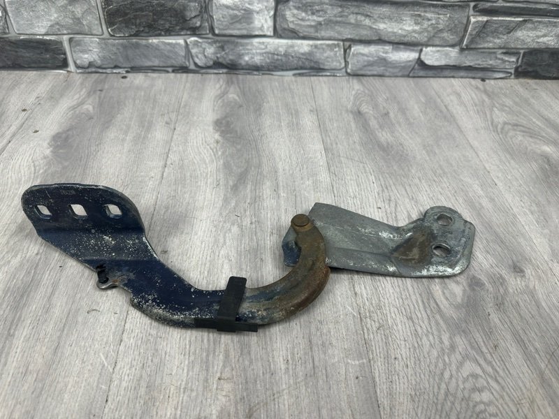 Петля капота, 950 рублей, Москва