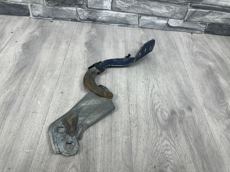 Петля капота, 950 рублей, Москва