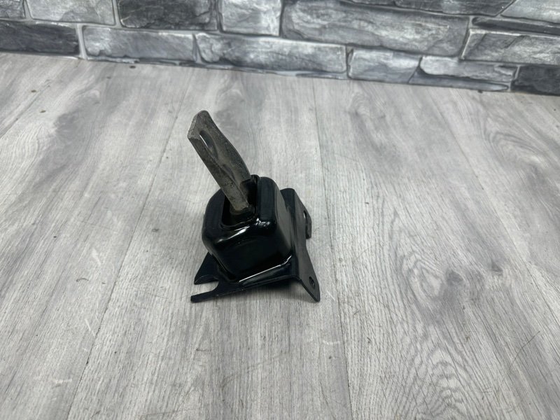 Опора двигателя, 800 рублей, Москва