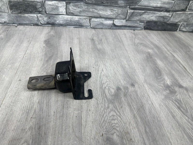 Опора двигателя, 800 рублей, Москва