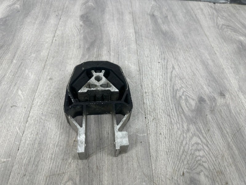 Опора КПП, 1000 рублей, Москва