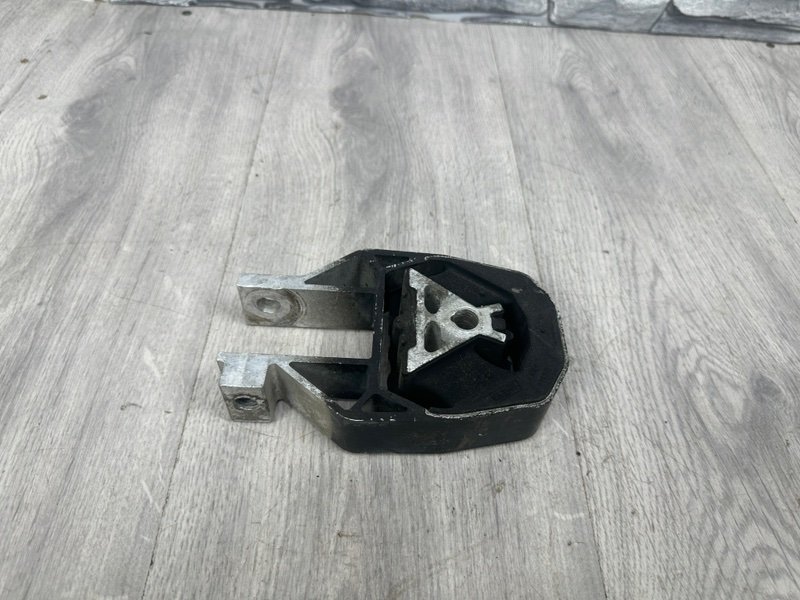 Опора КПП, 1000 рублей, Москва