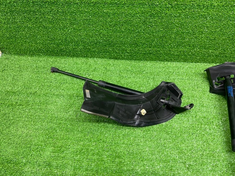 Амортизатор двери багажника, 2000 рублей, Москва