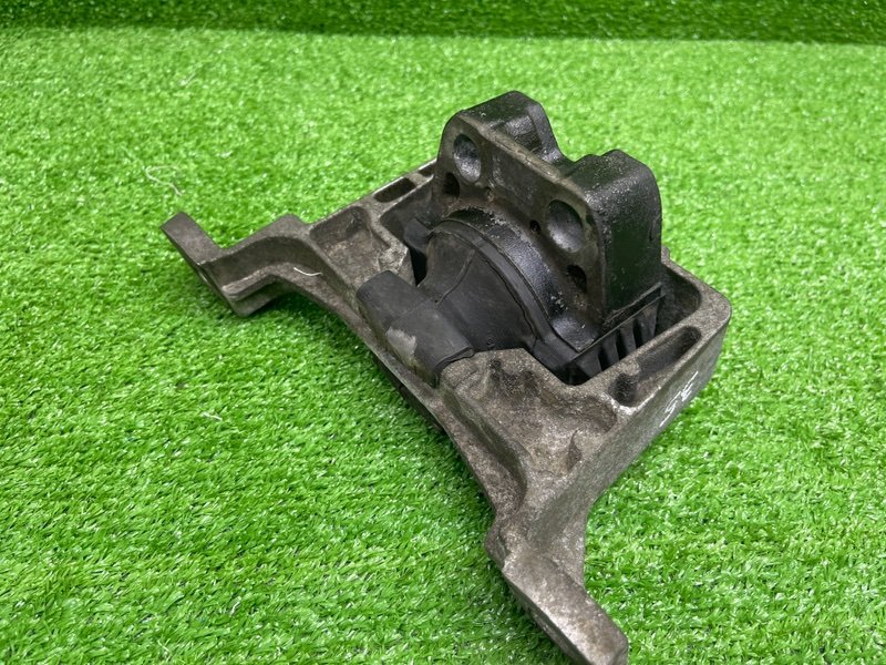 Опора двигателя, 2800 рублей, Москва