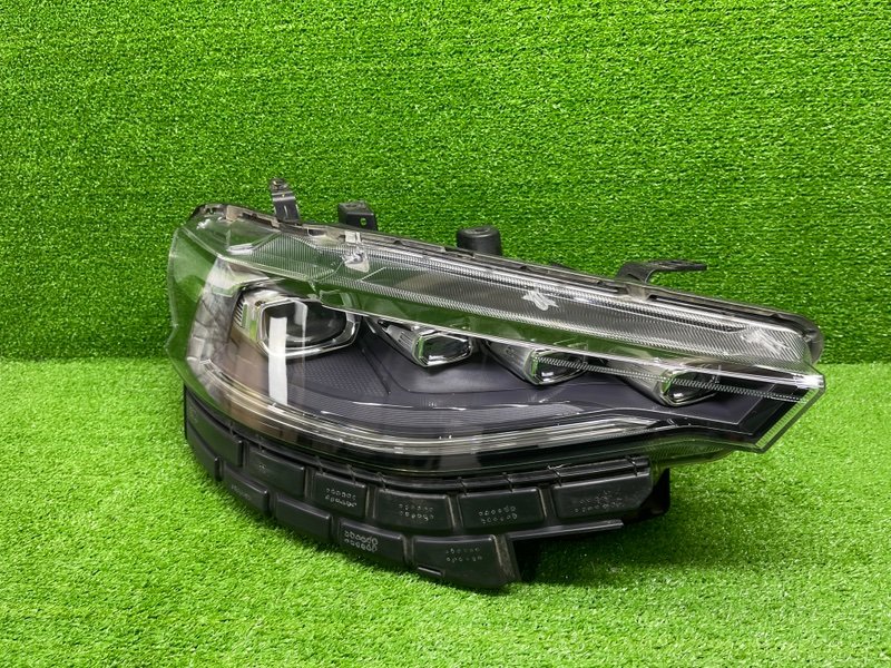 Фара правая, 35000 рублей, Москва