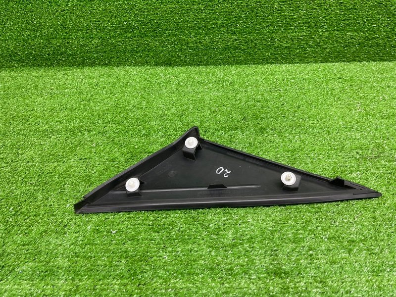 Накладка крыла, 500 рублей, Москва