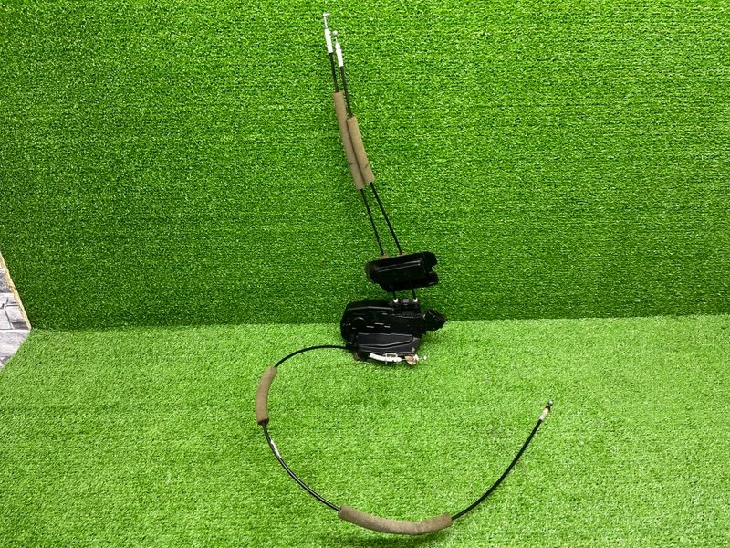 Замок двери передней правой, 6000 рублей, Москва