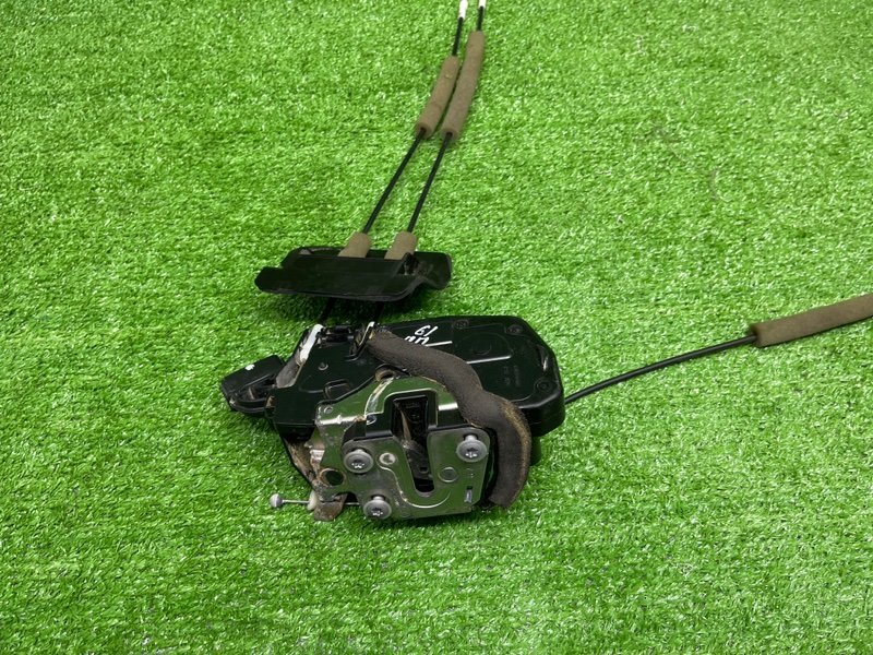 Замок двери передней правой, 6000 рублей, Москва