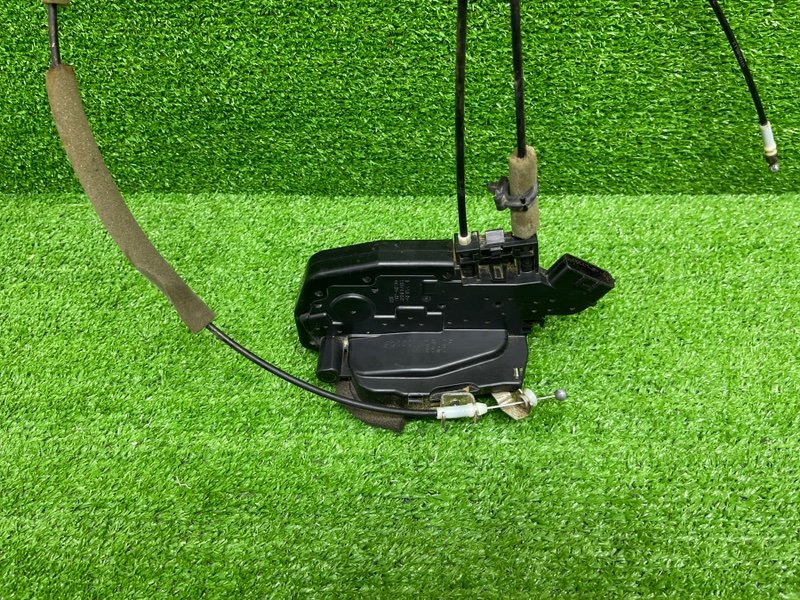 Замок двери задней правой, 3000 рублей, Москва