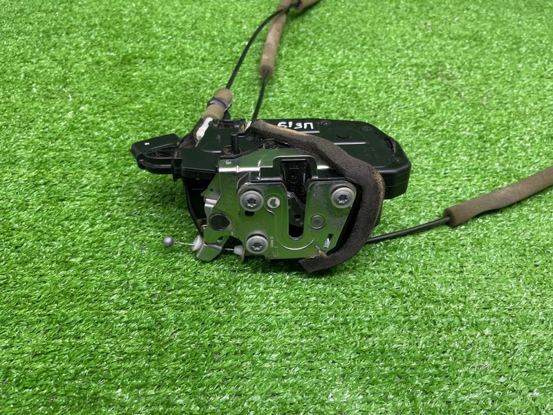 Замок двери задней правой, 3000 рублей, Москва