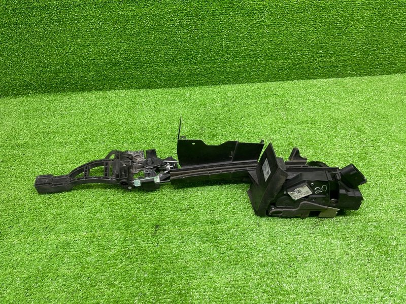 Замок двери передней левой, 2600 рублей, Москва