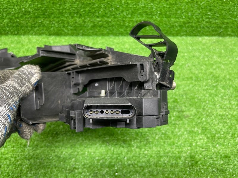 Замок двери передней левой, 2600 рублей, Москва