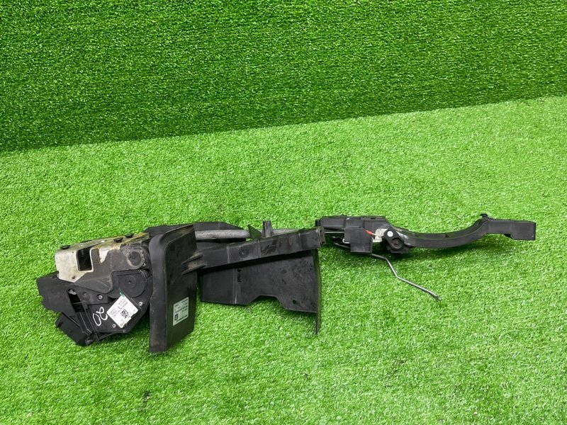 Замок двери передней левой, 2600 рублей, Москва