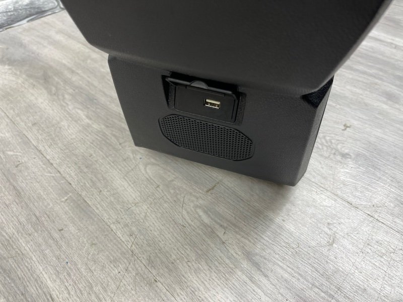 Подлокотник, 15000 рублей, Москва