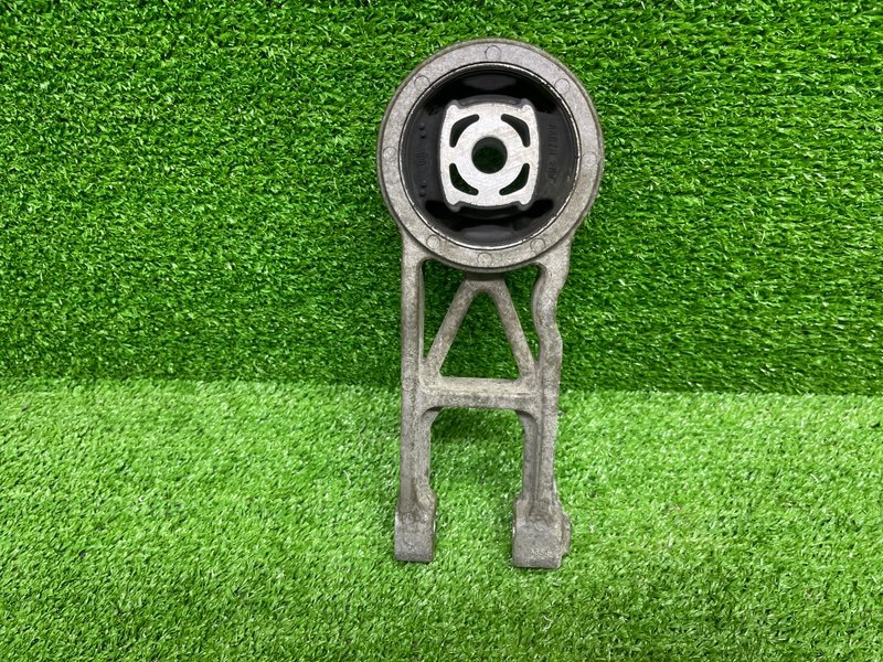 Опора двигателя, 2000 рублей, Москва