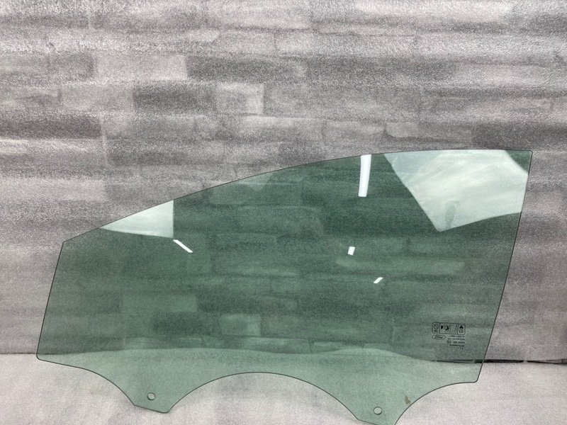 Стекло двери передней левой, 1100 рублей, Москва