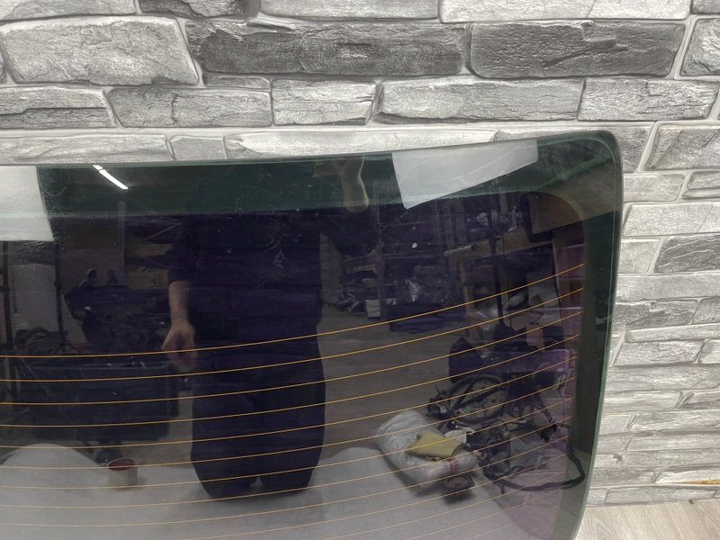 Стекло заднее, 2500 рублей, Москва