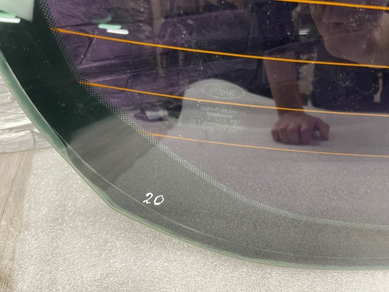 Стекло заднее, 2500 рублей, Москва