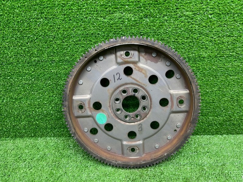 Маховик, 1500 рублей, Москва