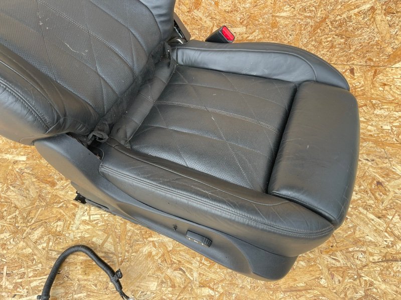 Сиденье переднее правое, 30000 рублей, Москва