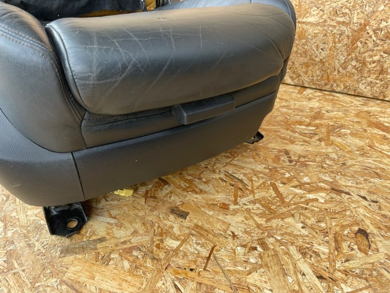 Сиденье переднее правое, 30000 рублей, Москва