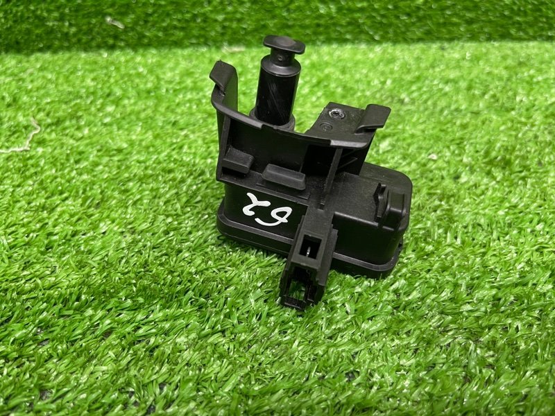 Замок лючка бензобака, 2000 рублей, Москва