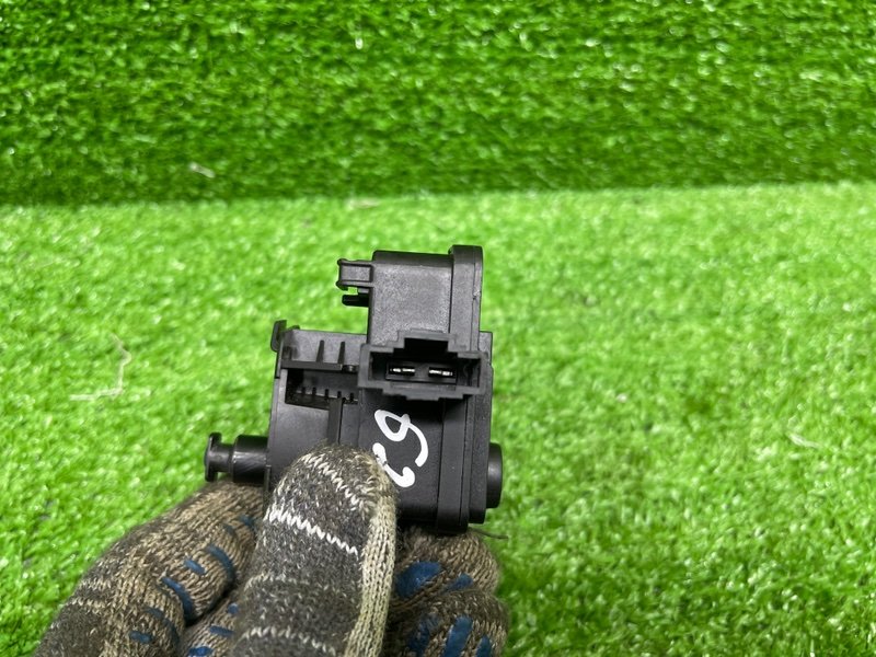 Замок лючка бензобака, 2000 рублей, Москва