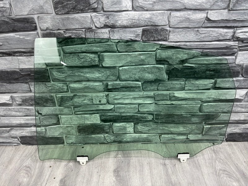 Стекло двери задней левой, 2000 рублей, Москва