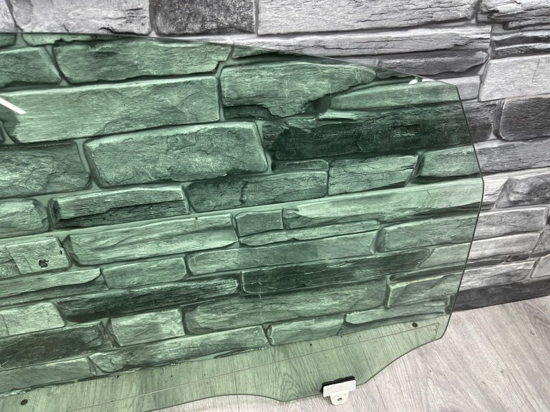 Стекло двери задней левой, 2000 рублей, Москва