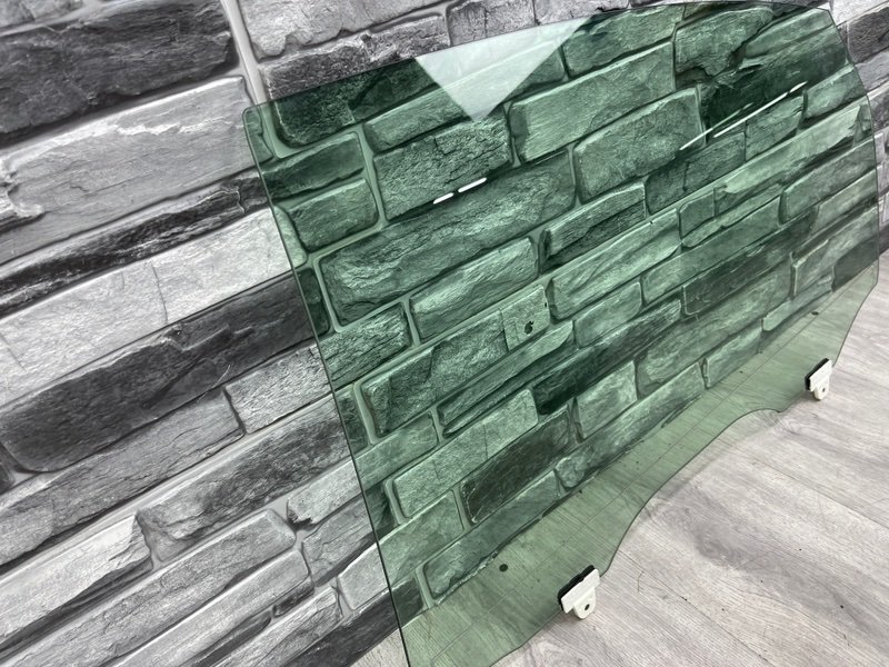 Стекло двери задней левой, 2000 рублей, Москва