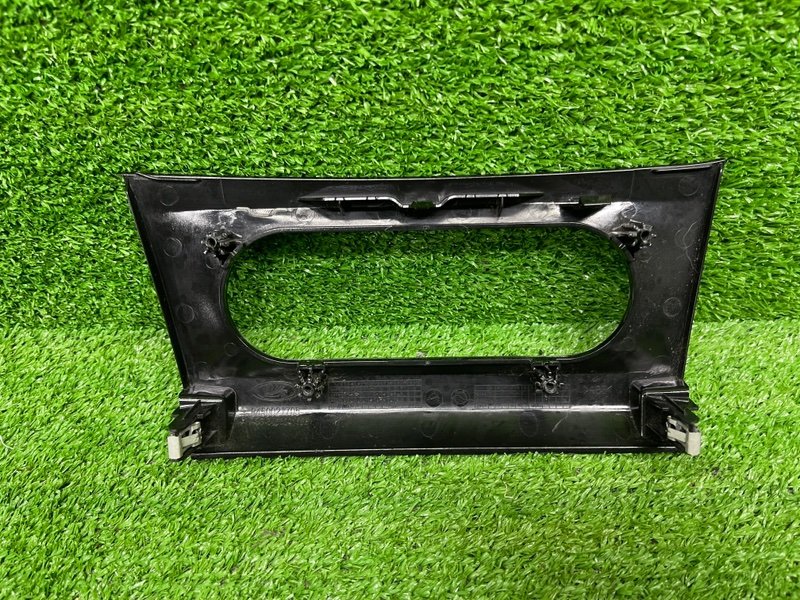 Накладка декоративная, 2000 рублей, Москва