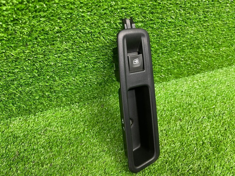 Кнопка стеклоподъемника, 550 рублей, Москва