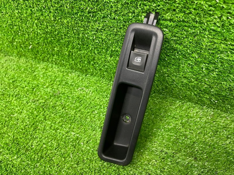 Кнопка стеклоподъемника, 550 рублей, Москва