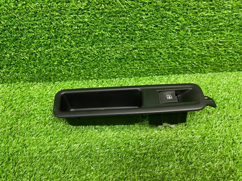 Кнопка стеклоподъемника, 550 рублей, Москва