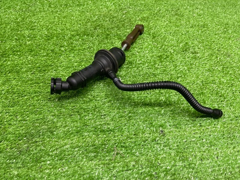 Главный цилиндр сцепления, 1000 рублей, Москва