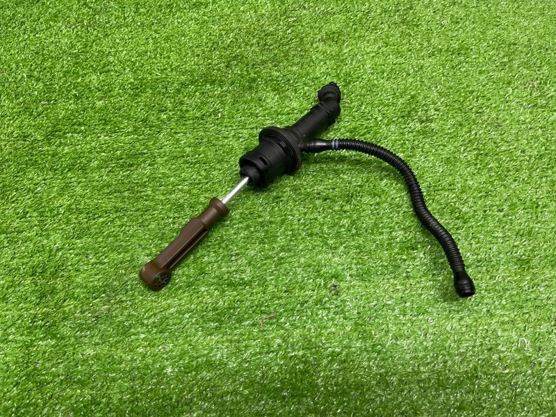 Главный цилиндр сцепления, 1000 рублей, Москва