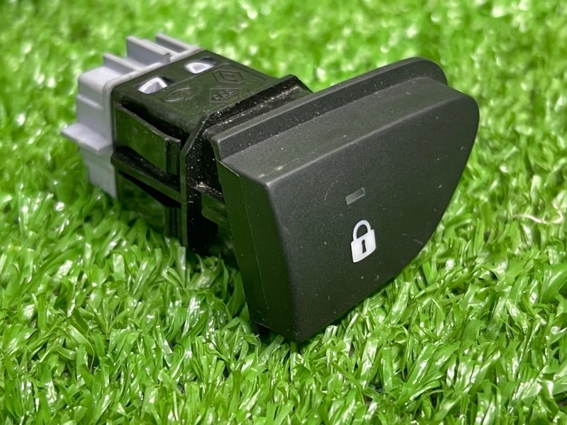 Кнопка центрального замка, 500 рублей, Москва