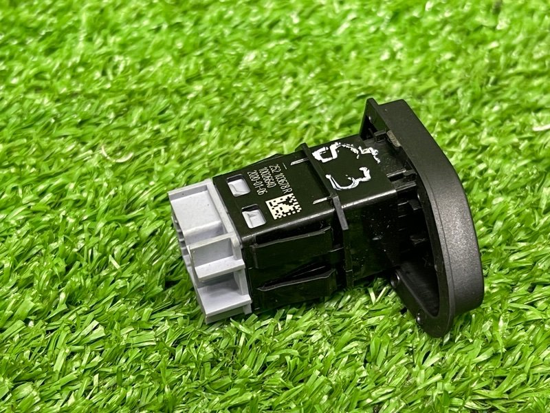 Кнопка центрального замка, 500 рублей, Москва