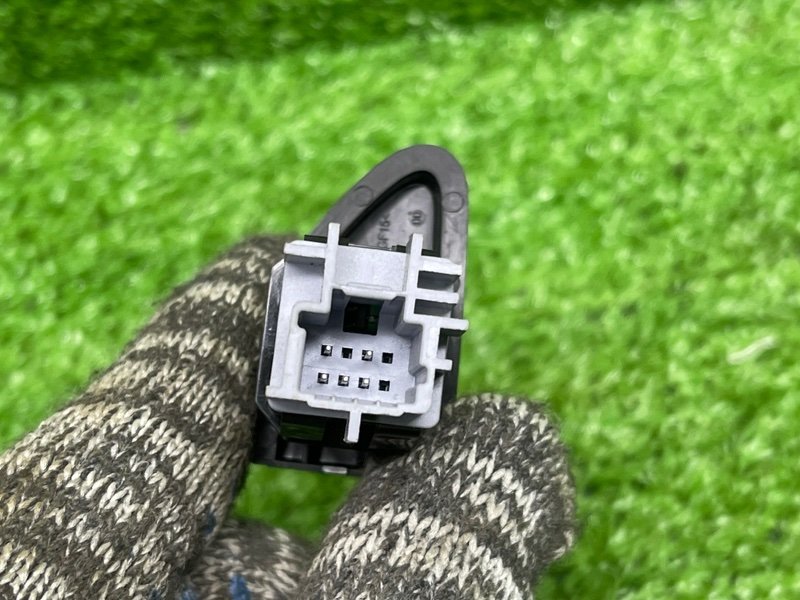 Кнопка центрального замка, 500 рублей, Москва