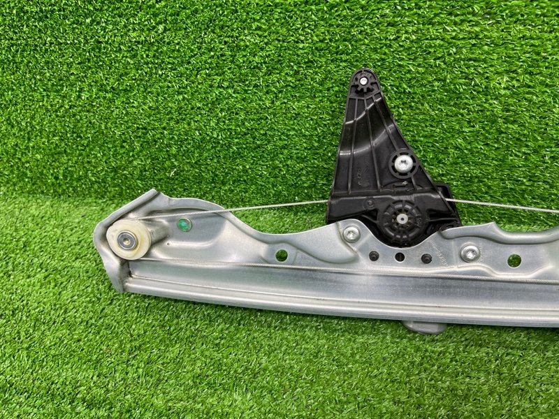 Стеклоподъемник задний, 2000 рублей, Москва