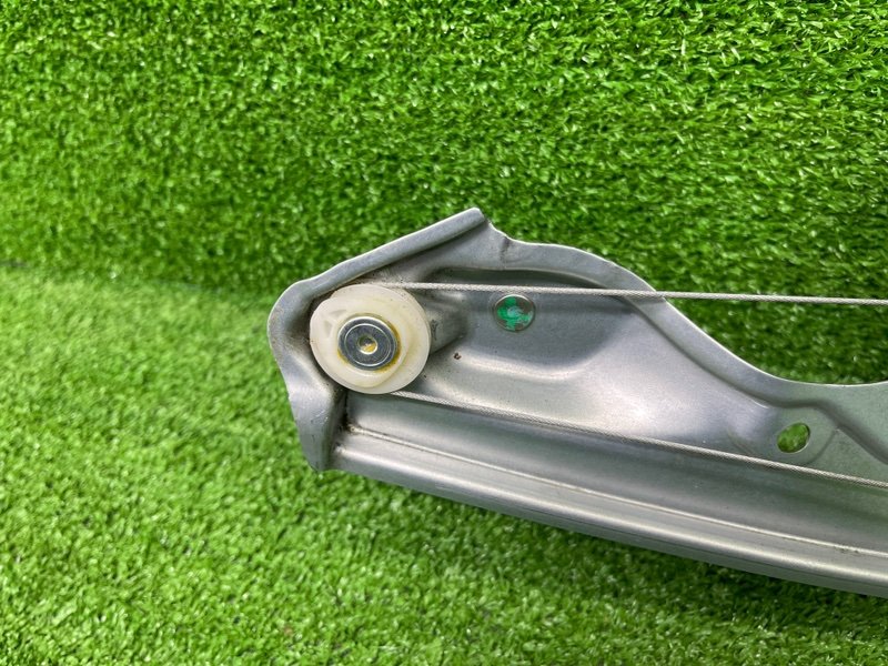 Стеклоподъемник задний, 2000 рублей, Москва