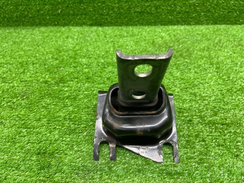 Опора двигателя, 1000 рублей, Москва