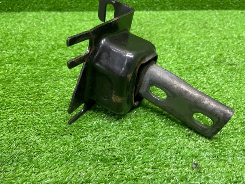 Опора двигателя, 1000 рублей, Москва