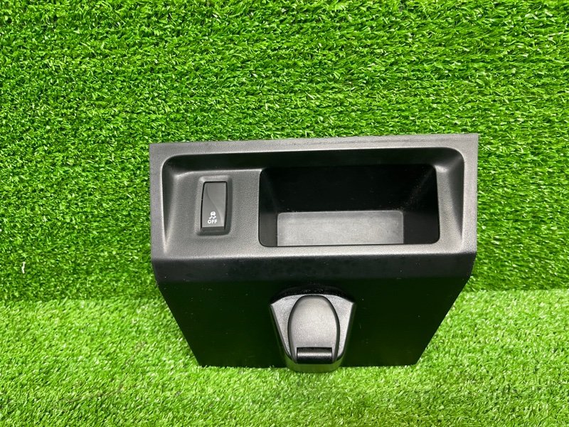 Ящик передней консоли, 1000 рублей, Москва