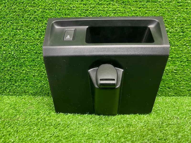 Ящик передней консоли, 1000 рублей, Москва