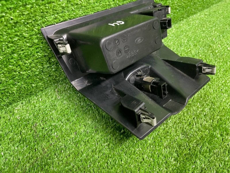 Ящик передней консоли, 1000 рублей, Москва