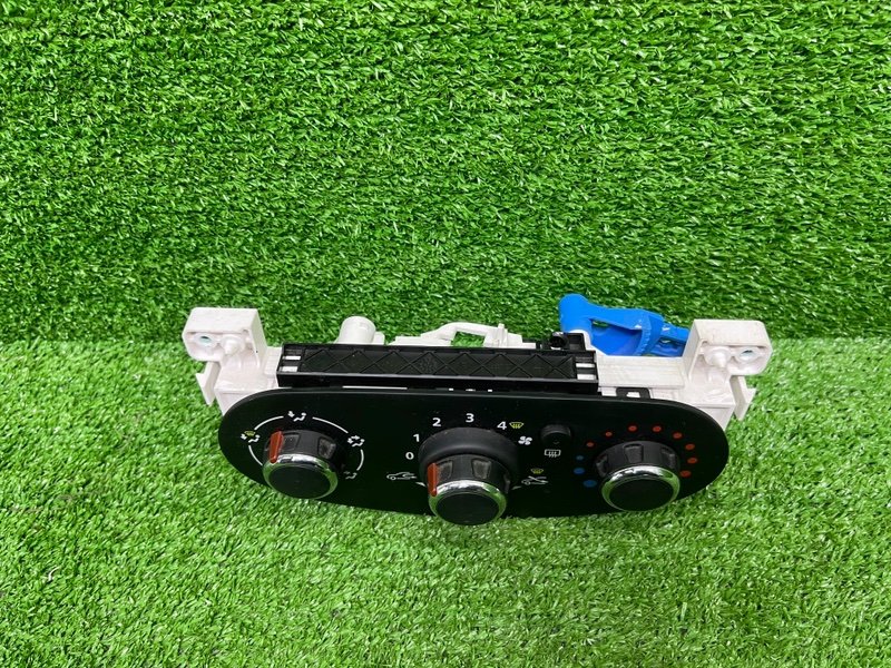 Блок управления отопителем, 2000 рублей, Москва