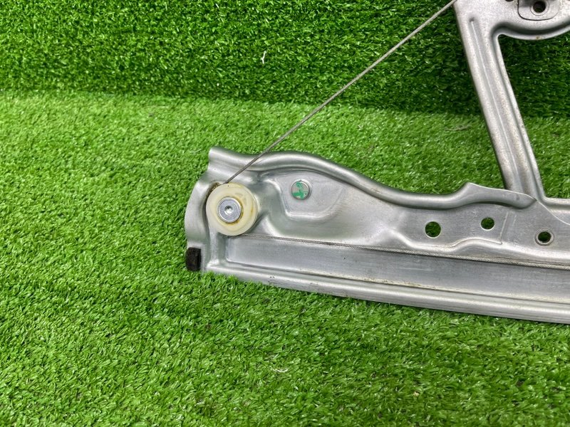 Стеклоподъемник задний, 1000 рублей, Москва